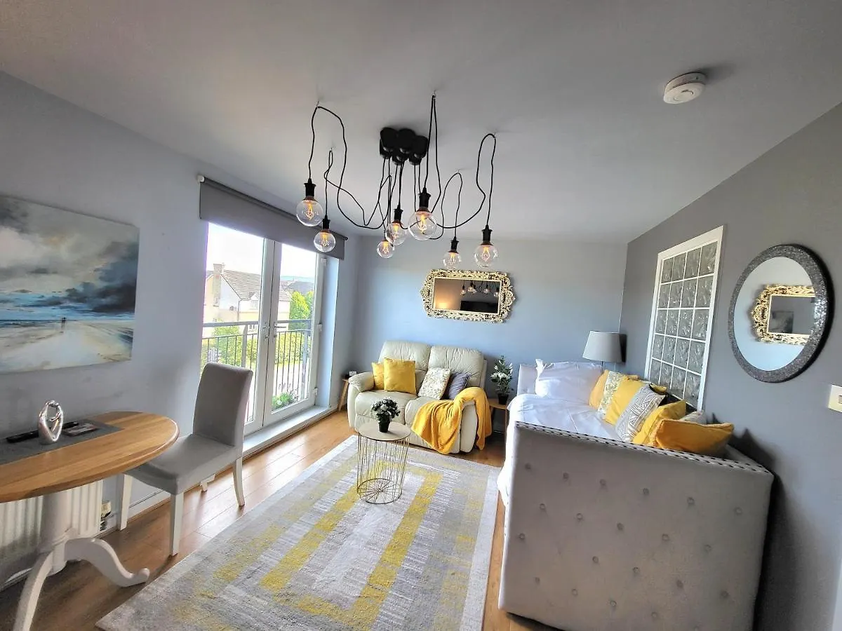 4 Separate Beds, Sleeps 6, Beautiful 2 Bed Apt Edinburgh