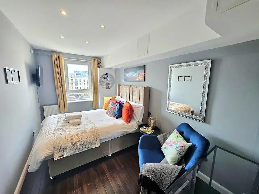 4 Separate Beds, Sleeps 6, Beautiful 2 Bed Apt Edinburgh Apartman