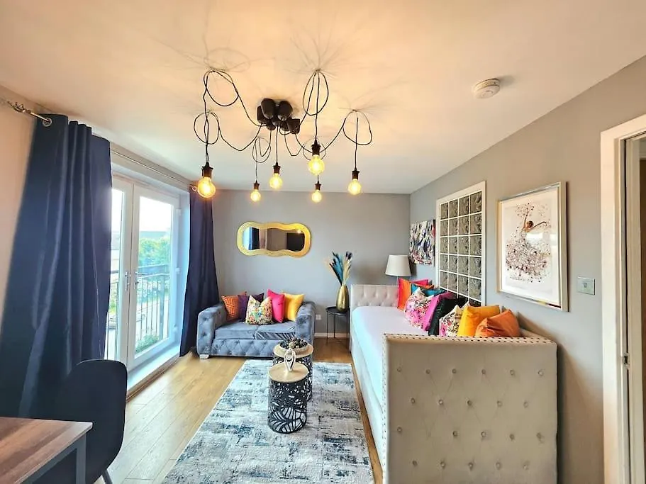 4 Separate Beds, Sleeps 6, Beautiful 2 Bed Apt Edinburgh Apartman
