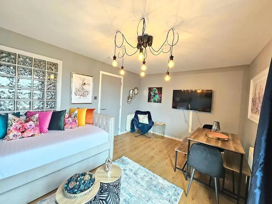 Apartman 4 Separate Beds, Sleeps 6, Beautiful 2 Bed Apt Edinburgh