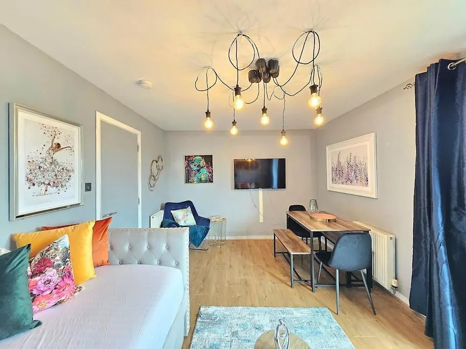 Apartman 4 Separate Beds, Sleeps 6, Beautiful 2 Bed Apt Edinburgh